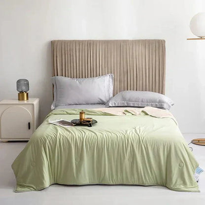 Ultra Soft Summer Cooling Blanket Smooth Breathable Air Conditioning Comforter